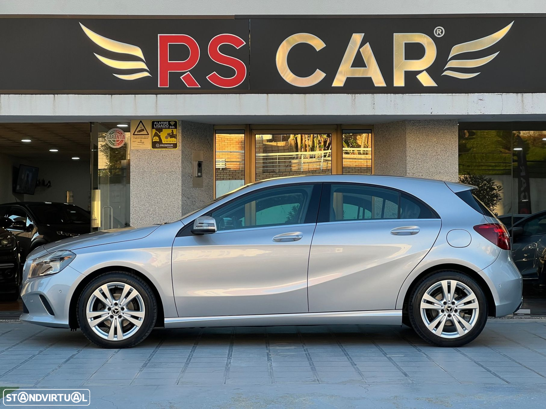 Mercedes-Benz A 180 d Urban - 5