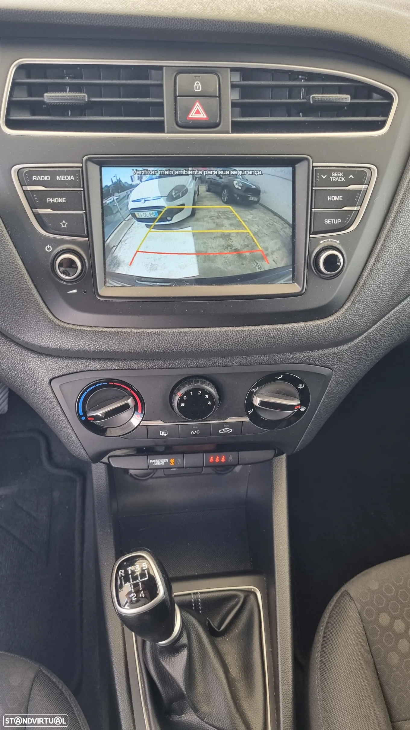 Hyundai i20 - 8