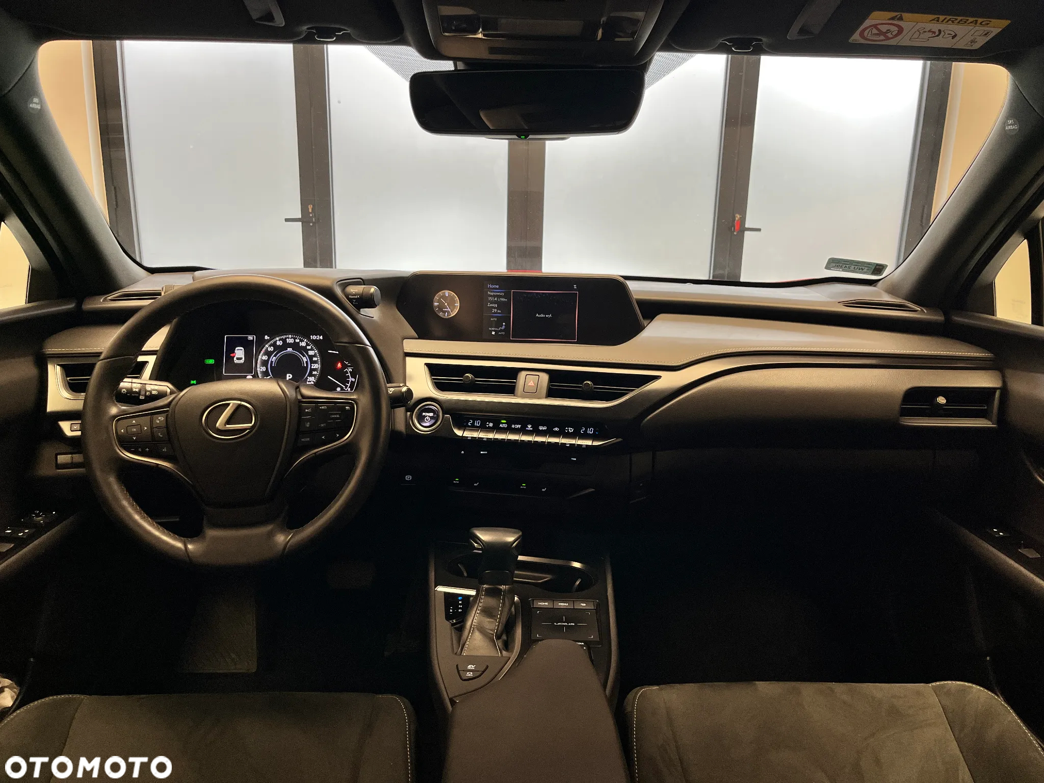 Lexus UX 250h GPF Business 2WD - 8