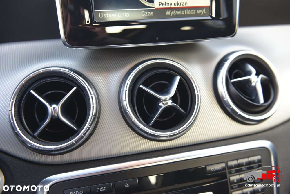 Mercedes-Benz CLA - 26
