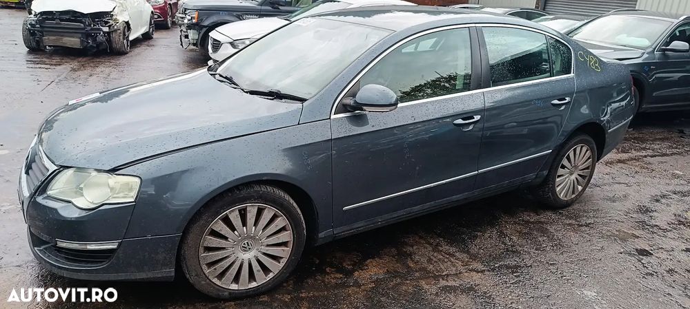 Dezmembrari / Dezmembrez Volkswagen Passat B6 (3C2) 2.0 TDI CBAB cutie viteze manuala cod culoare LK7X - 2