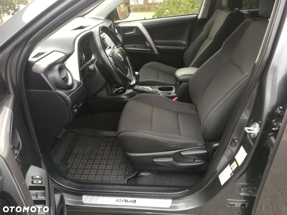 Toyota RAV4 - 17