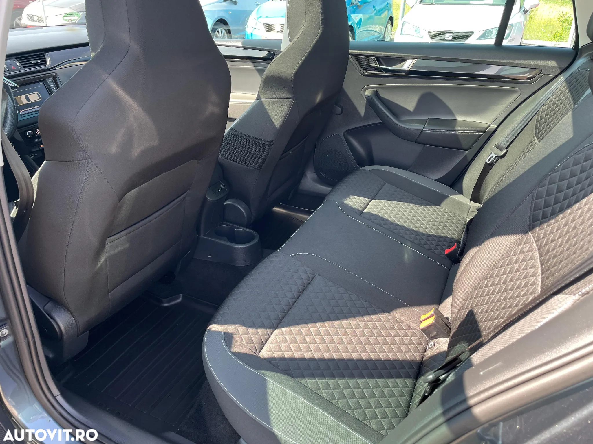 Skoda RAPID 1.0 TSI Style - 21