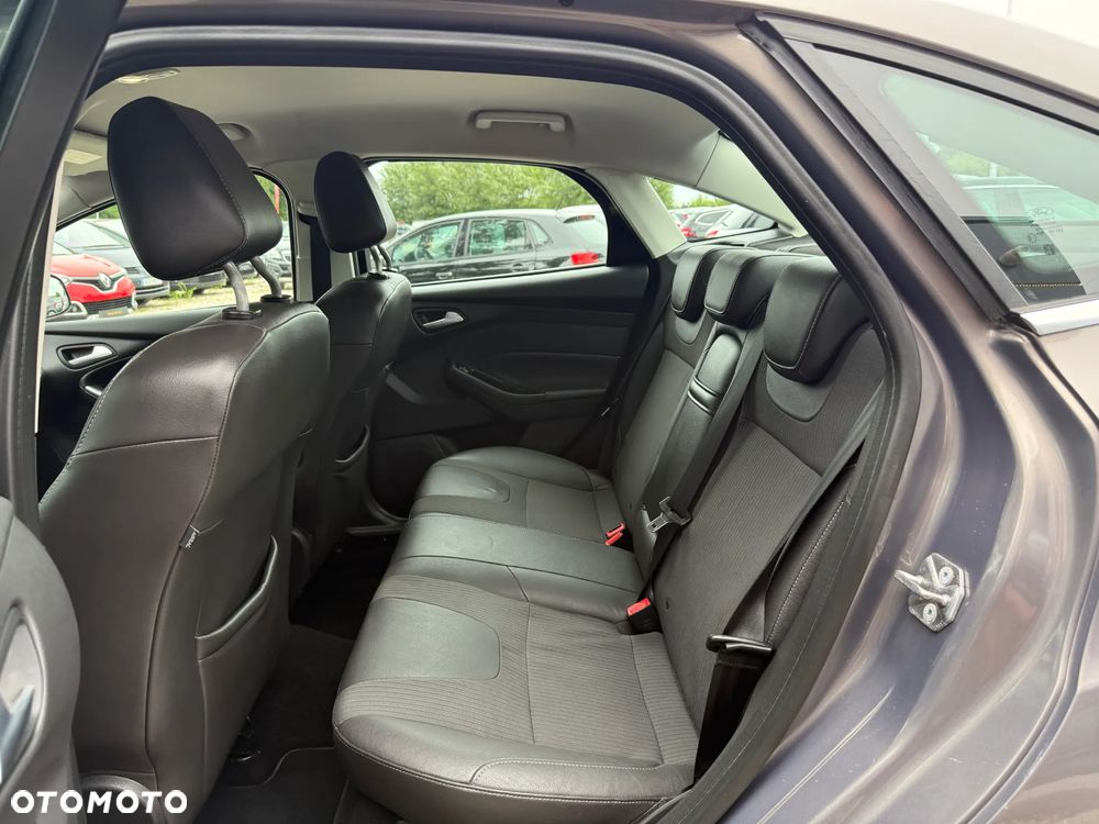 Ford Focus 1.6 Ti-VCT Sport - 30
