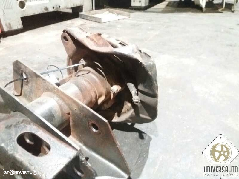 CHARRIOT TRASEIRO MITSUBISHI PAJERO SPORT I 2002 - 2