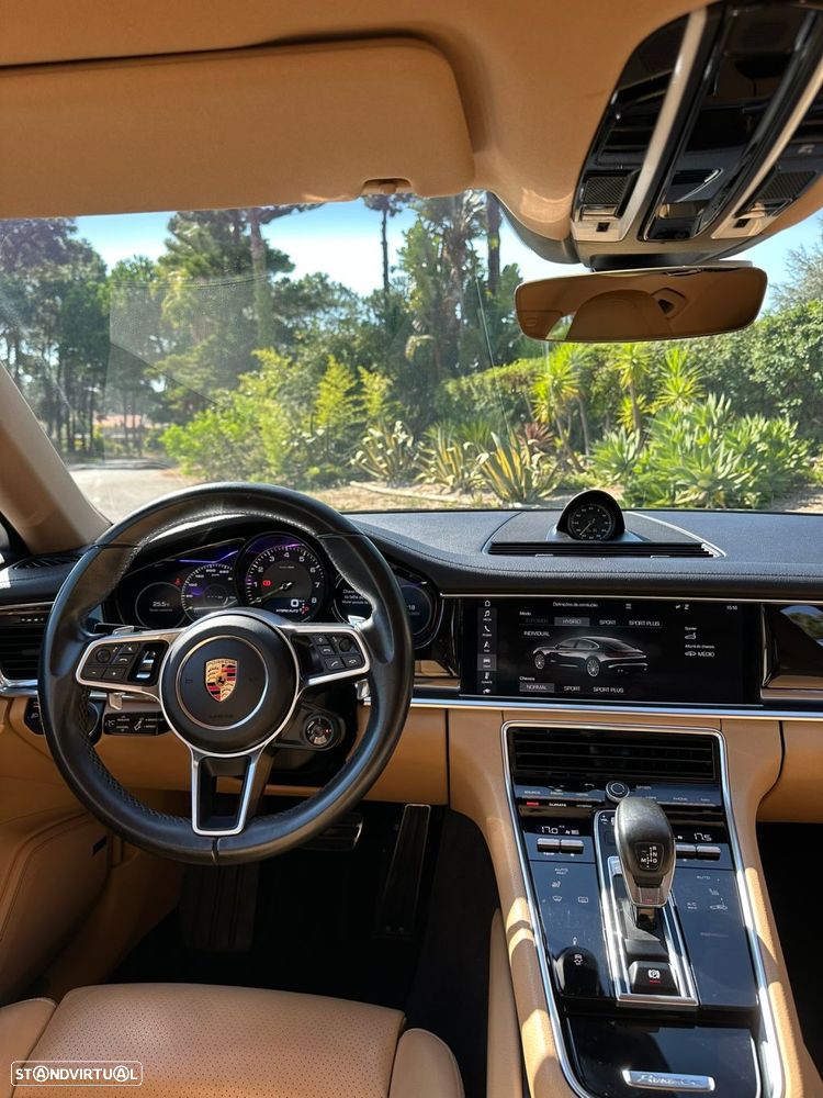 Porsche Panamera - 14