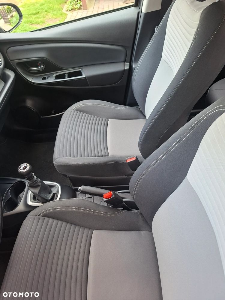 Toyota Yaris 1.5 Premium - 20