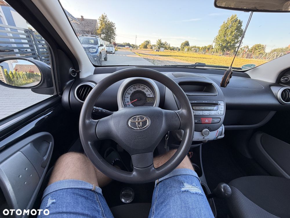 Toyota Aygo - 8