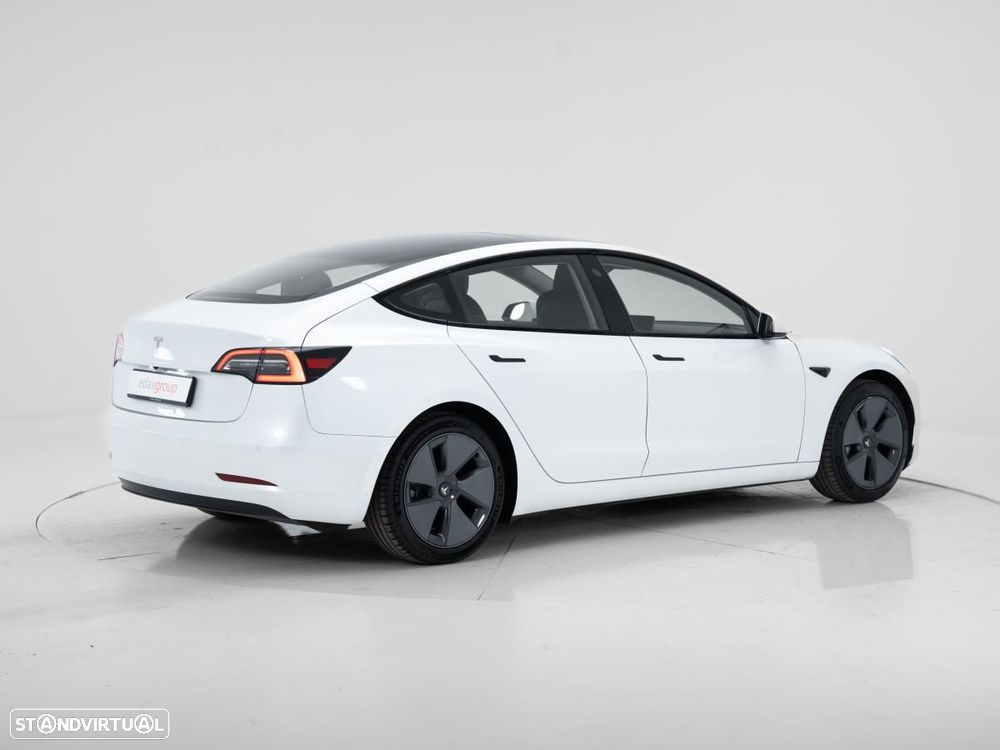 Tesla Model 3 Standard Range Plus RWD - 4