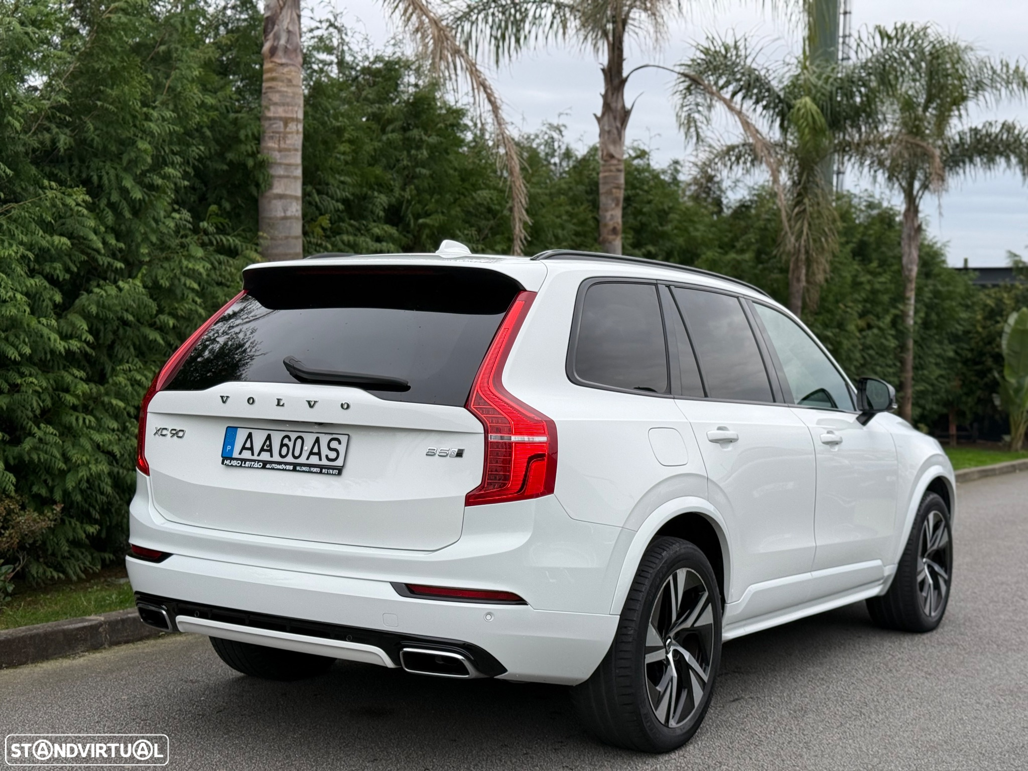 Volvo XC 90 2.0 B5 R-Design AWD - 7