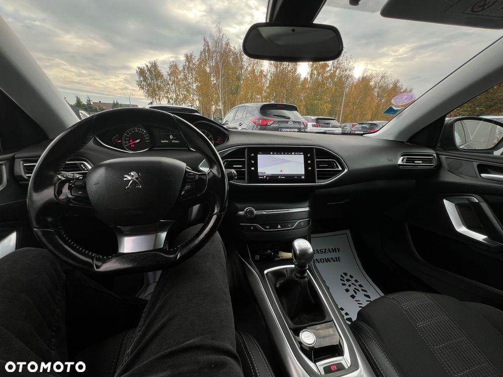 Peugeot 308 110 e-THP Stop & Start Allure - 22