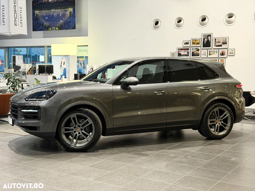 Porsche Cayenne Standard - 2