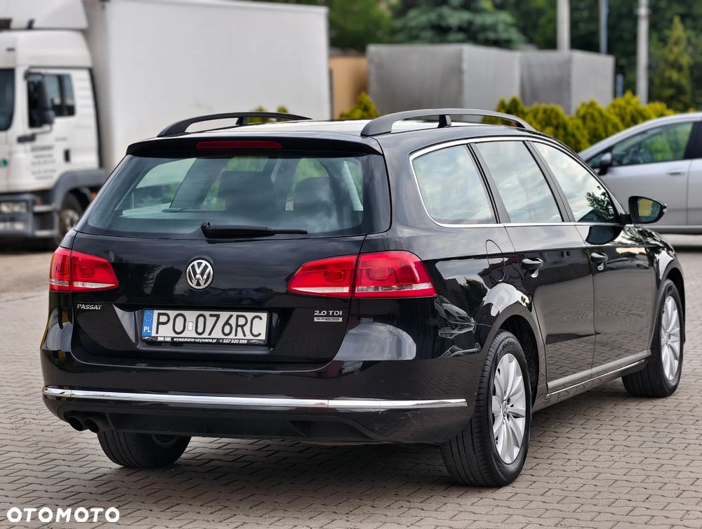Volkswagen Passat 2.0 TDI Comfortline - 4