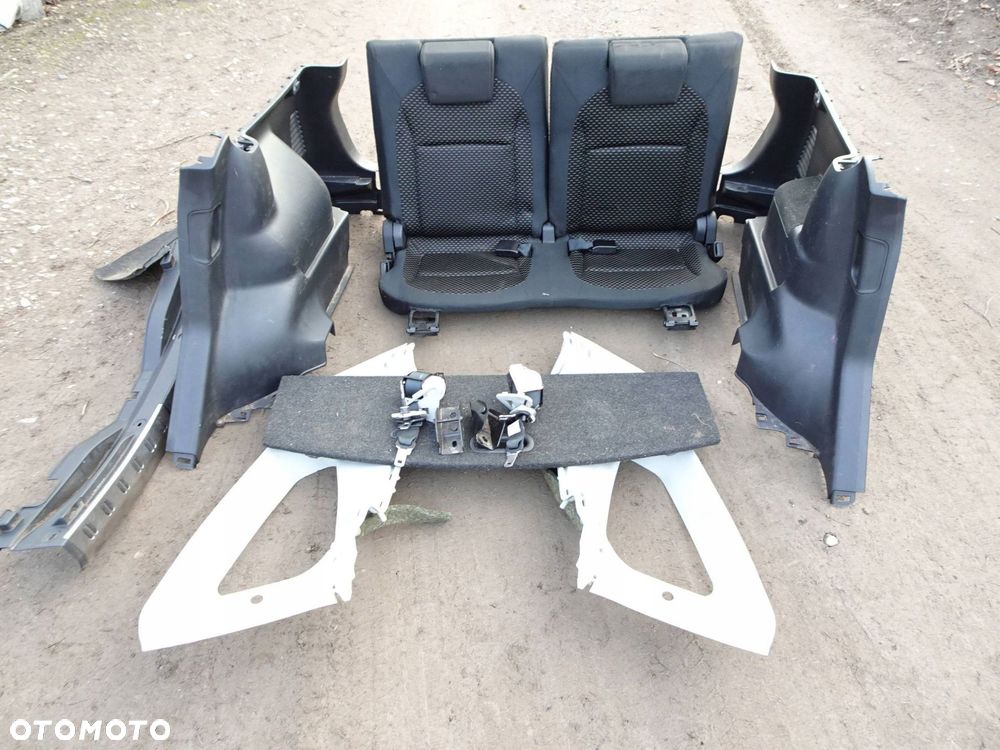 fotele trzeciego rzędu plastiki nissan qashqai j10 +2 06-13 r. - 1