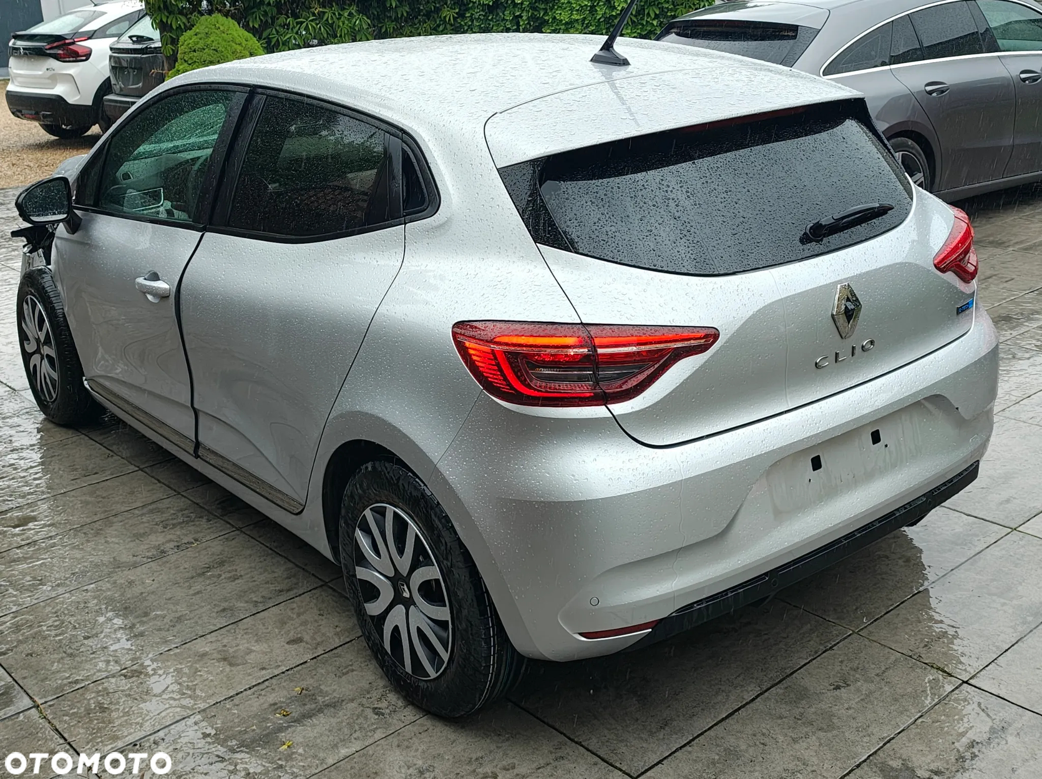 Renault Clio E-TECH Full Hybrid 145 TECHNO - 2