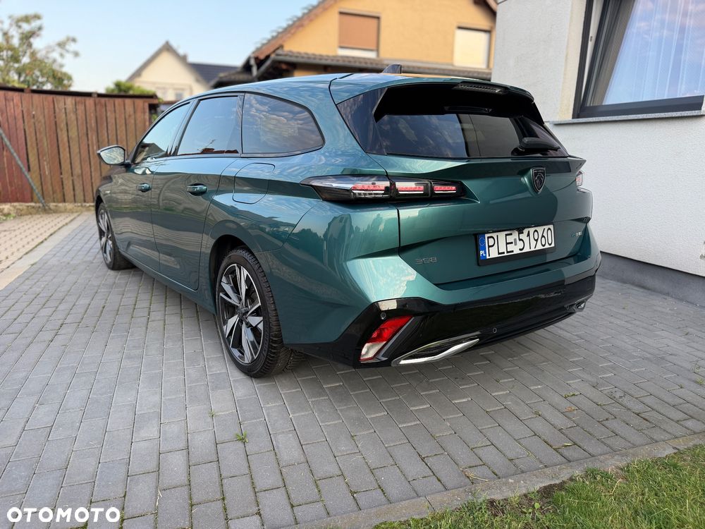 Peugeot 308 1.6 Hybrid PHEV Allure EAT8 - 24
