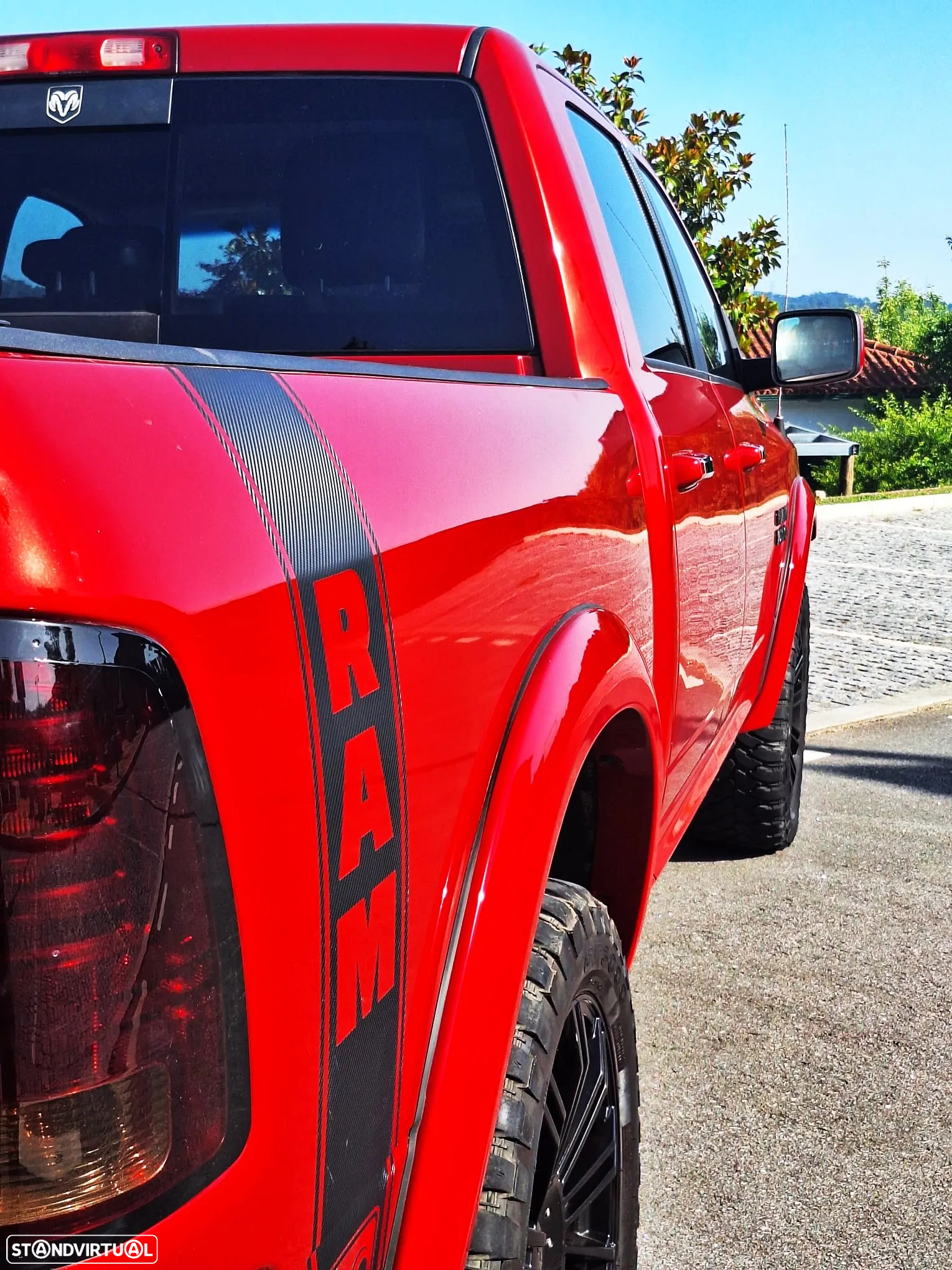 Dodge RAM - 12