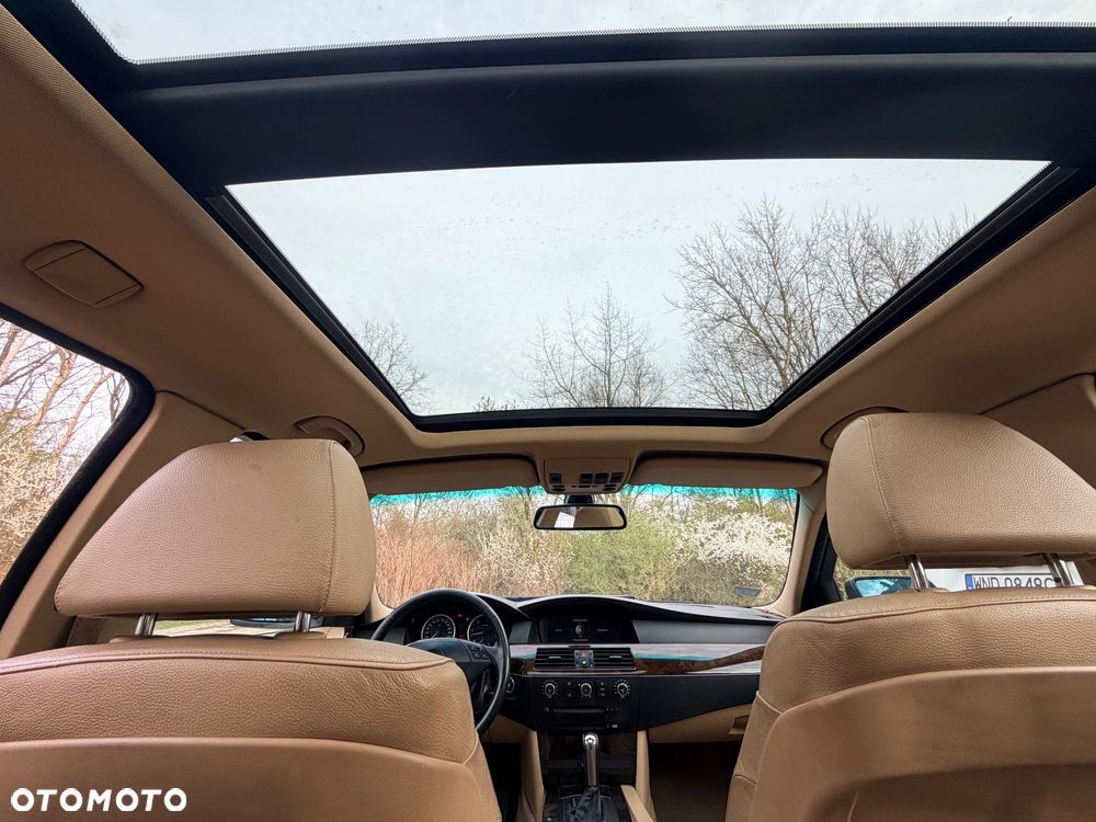 BMW Seria 5 525d - 8