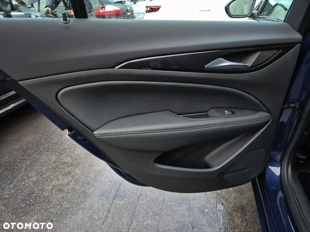 Opel Insignia - 20