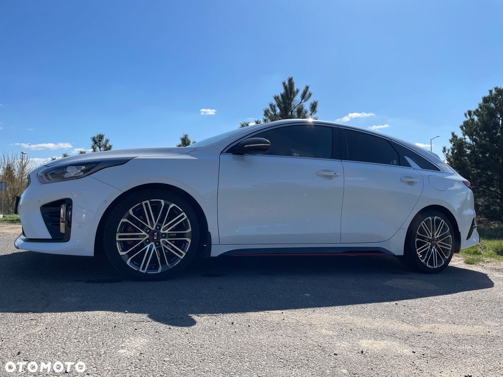 Kia ProCeed - 27
