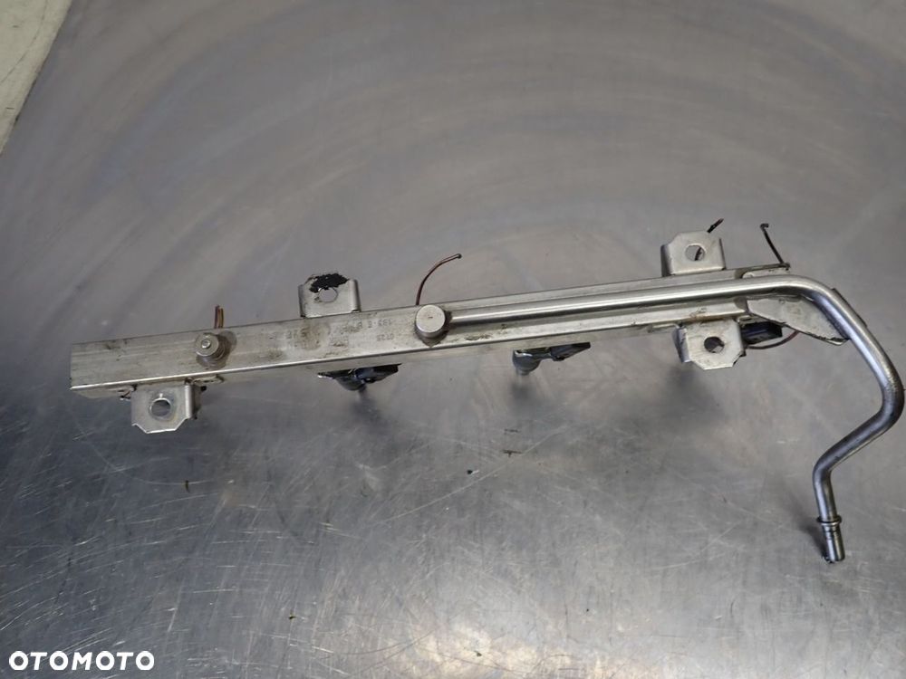 LISTWA WTRYSKOWA BMW E90 320I 7530420   7526892 - 2