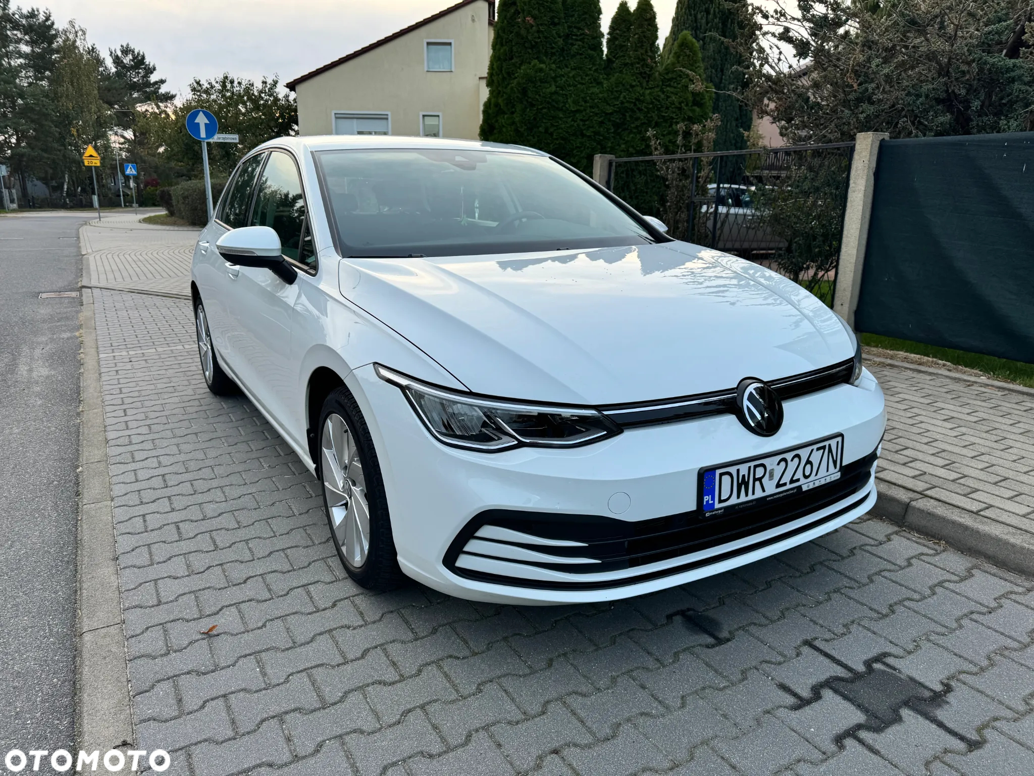 Volkswagen Golf - 6