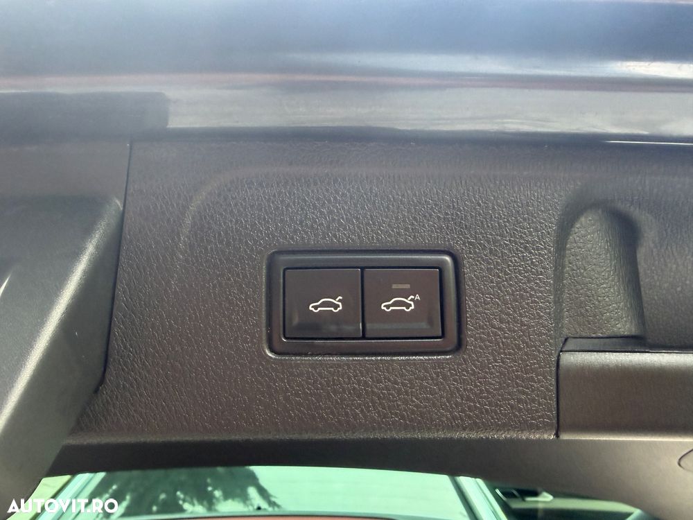 Volkswagen Passat 2.0 TDI SCR DSG Comfortline - 18