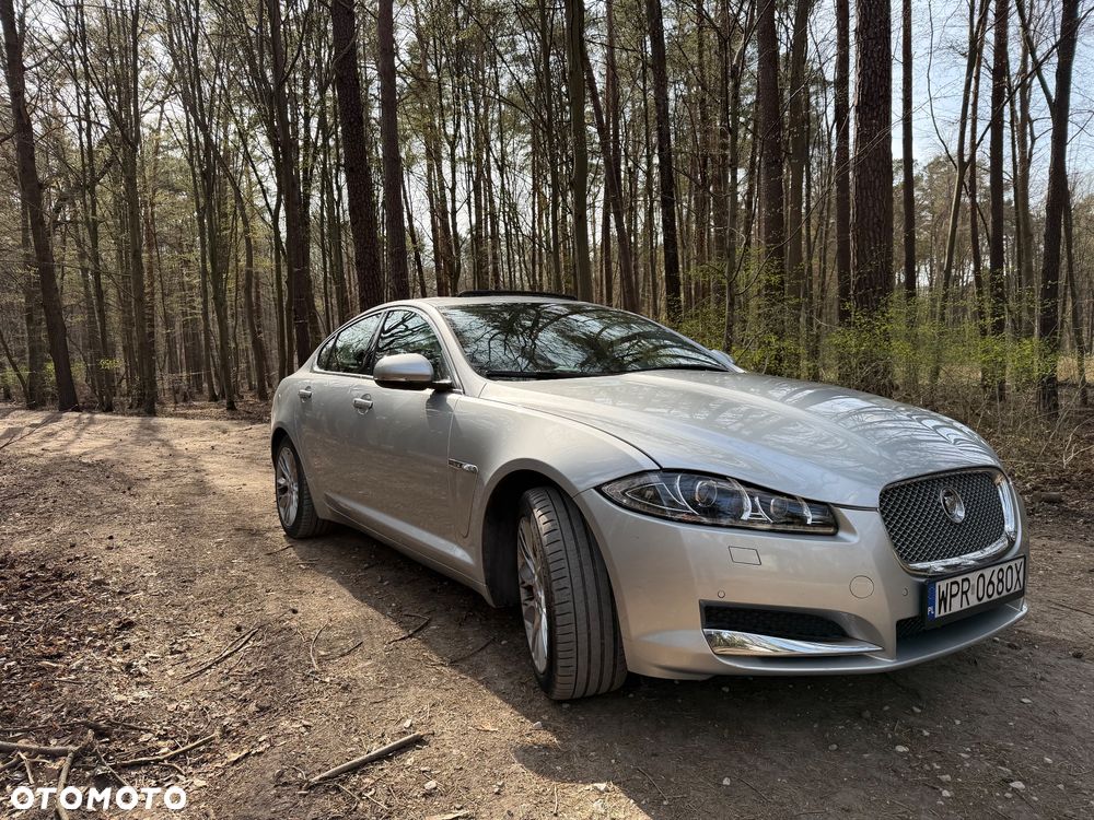 Jaguar XF 3.0 T AWD Premium Luxury - 2