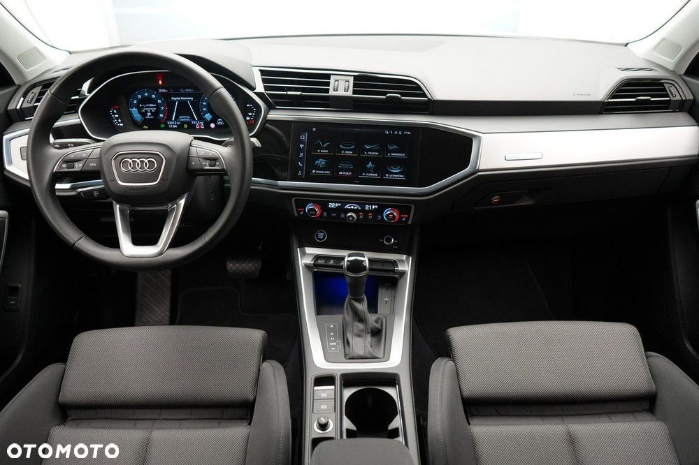 Audi Q3 Sportback - 16