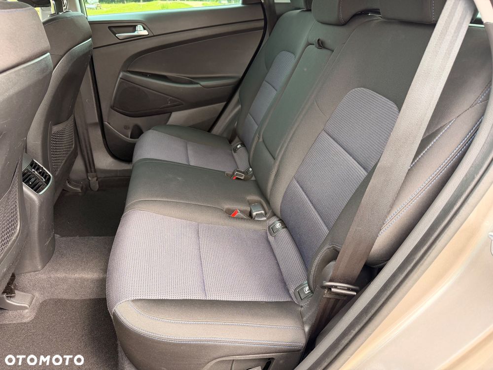 Hyundai Tucson 1.7 CRDI BlueDrive GO Plus 2WD DCT - 24