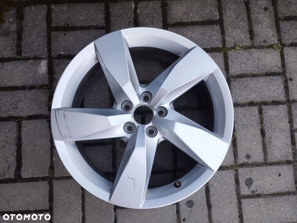 felga 6,5jx17 et39 5x100 vw t-cross 2gm 2gm601025a - 1