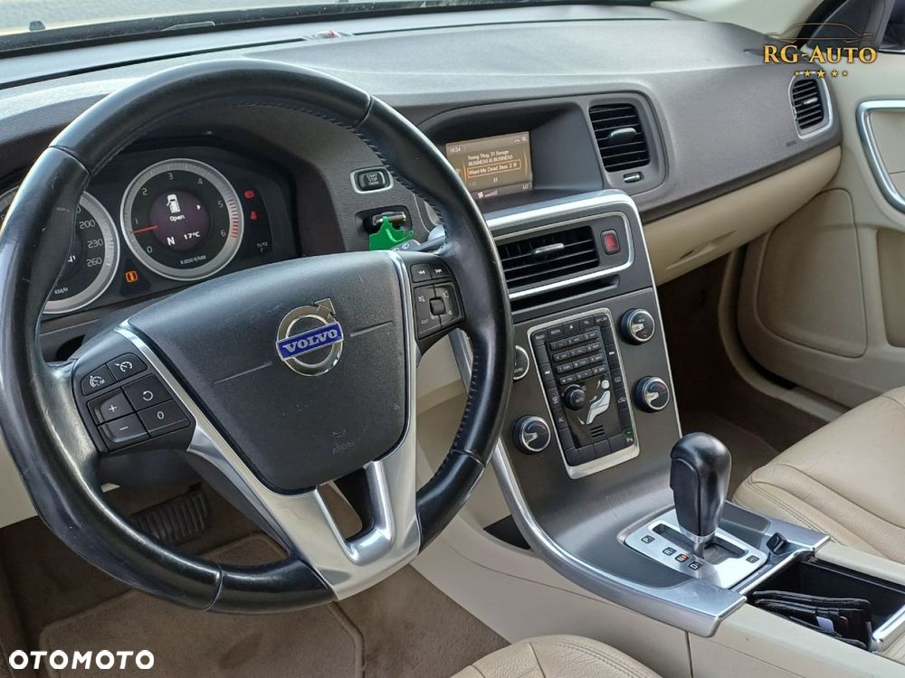 Volvo V60 - 31