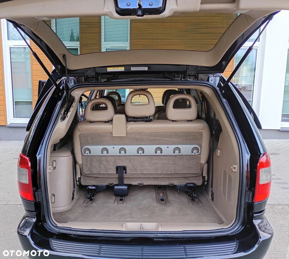 Chrysler Grand Voyager 3.3 Limited - 8
