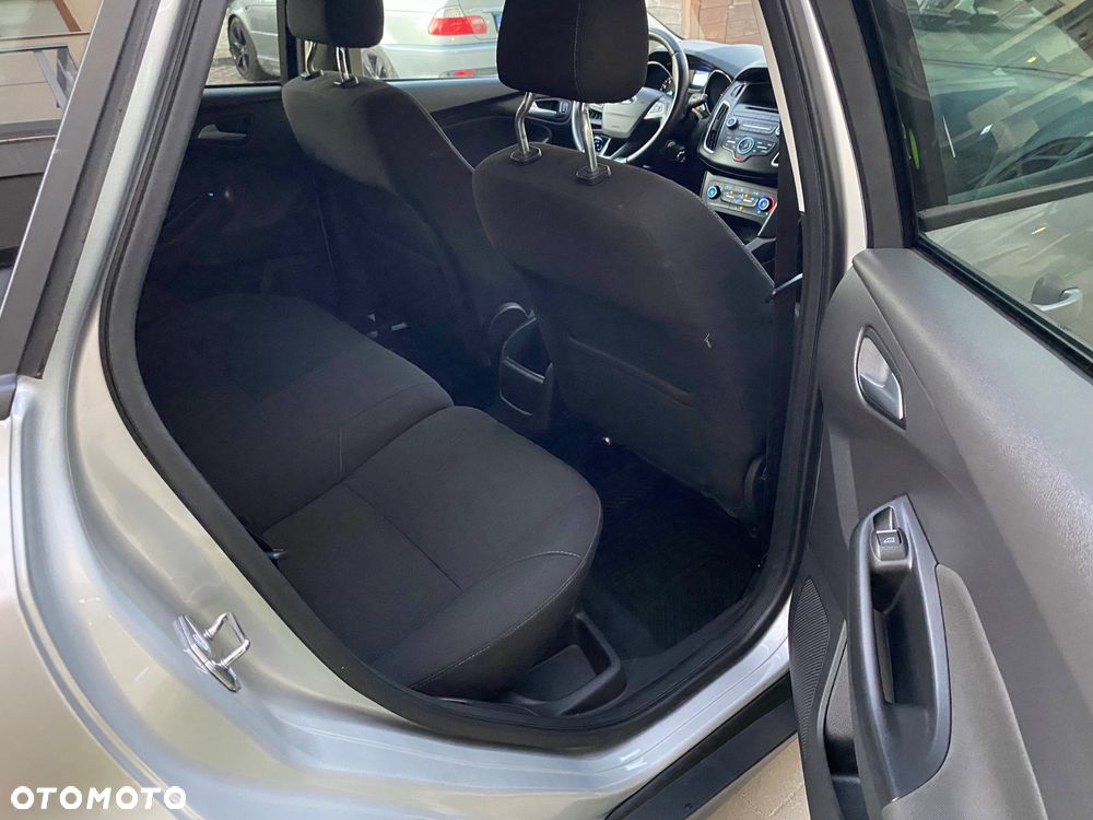 Ford Focus 1.6 Gold X - 27