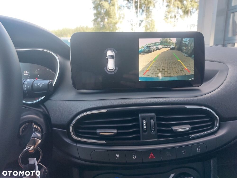 Fiat Tipo 1.6 MultiJet - 19