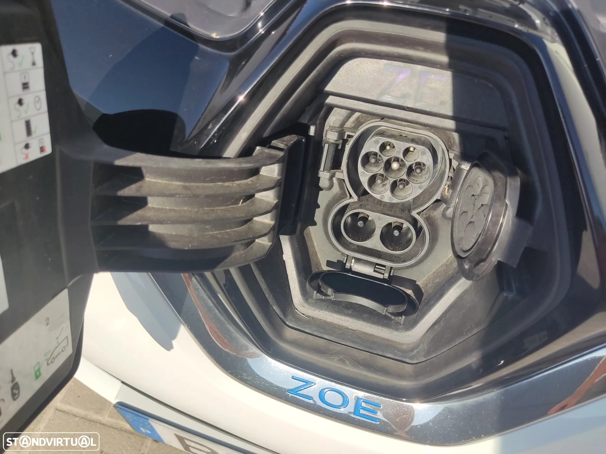 Renault Zoe (c/ Bateria) EV50 110hp Evolution - 36
