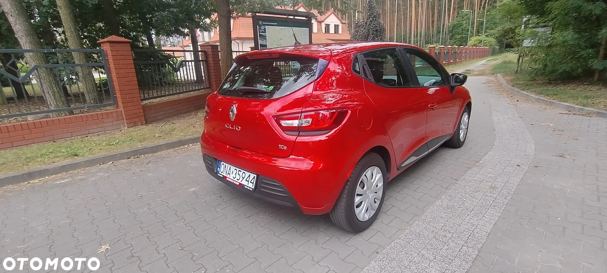 Renault Clio - 12