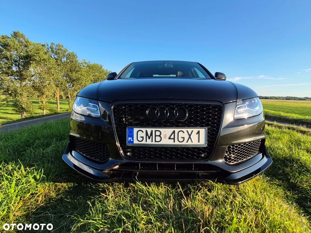 Audi A4 Limousine - 10