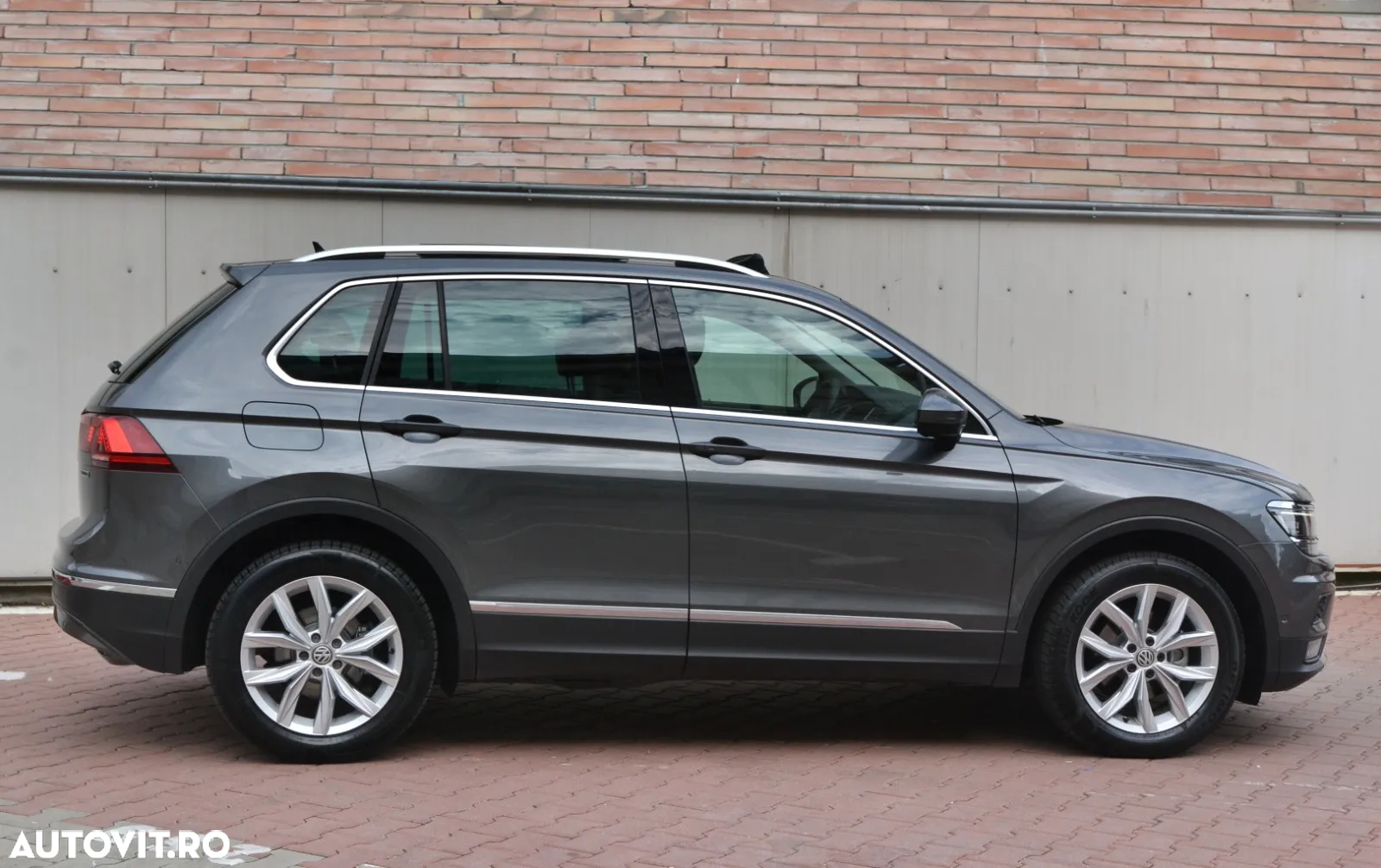 Volkswagen Tiguan 2.0 TDI SCR 4MOTION (BlueMotion Techn.) DSG Highline - 22