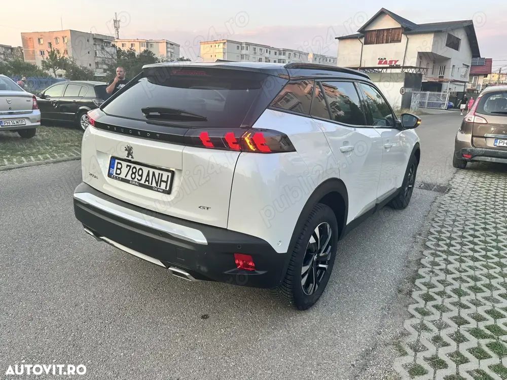 Peugeot 2008 1.2 PureTech EAT8 STT GT Pack - 4