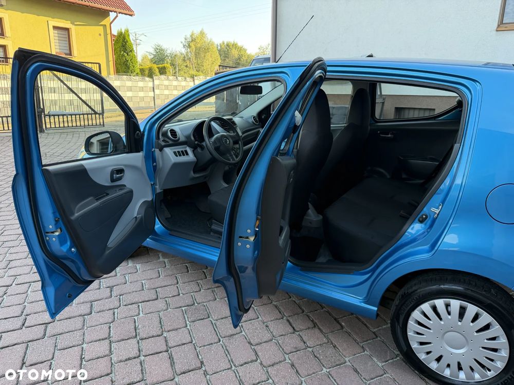 Nissan Pixo 1.0 more - 31