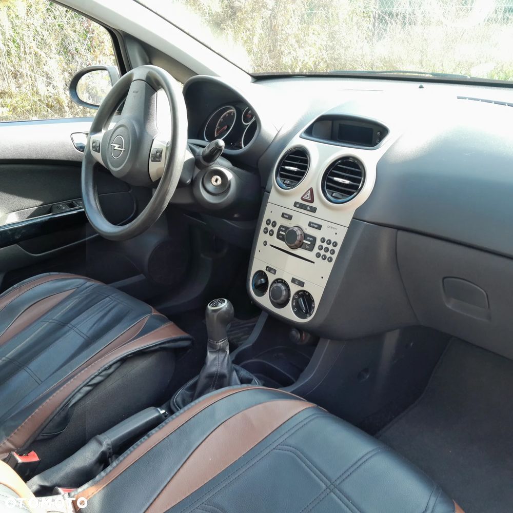Opel Corsa - 10