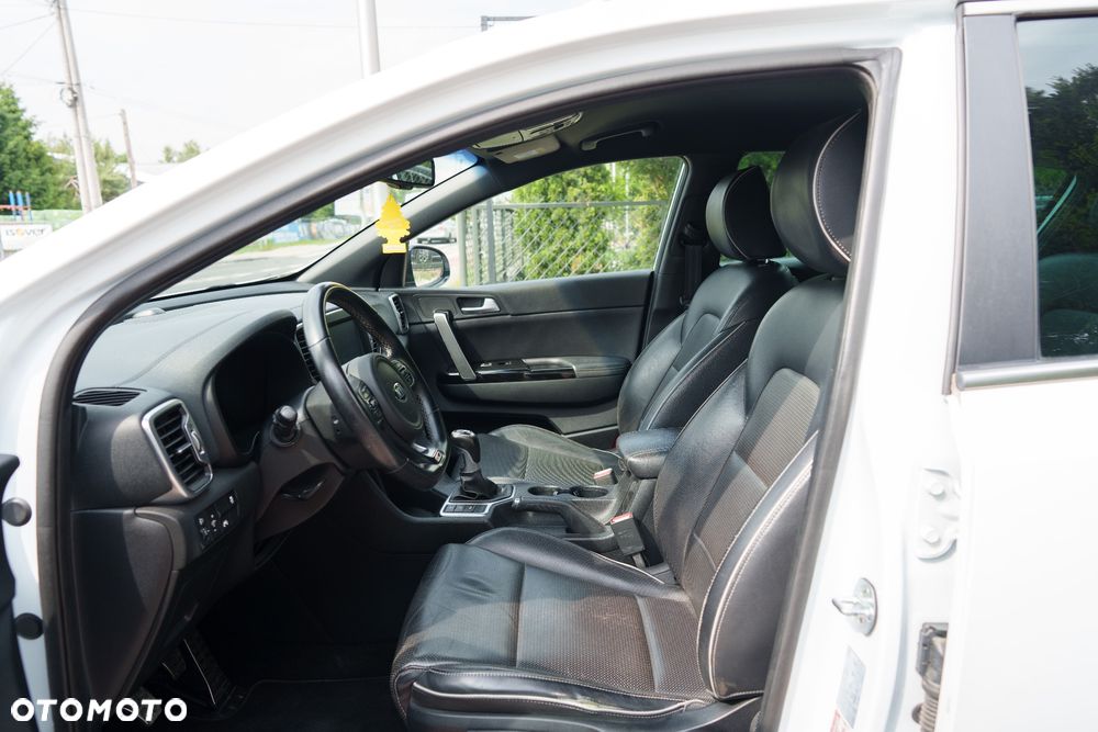 Kia Sportage 1.7 CRDI 2WD Dream-Team Edition - 10