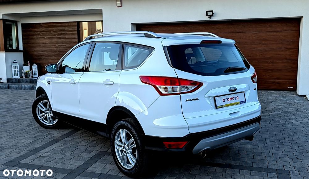 Ford Kuga 1.6 EcoBoost 2x4 Titanium - 6