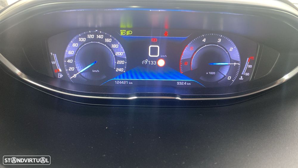 Peugeot 3008 1.5 BlueHDi Allure - 11