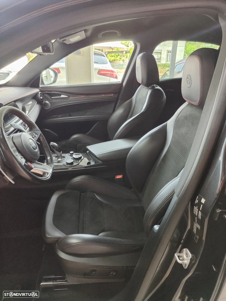 Alfa Romeo Stelvio 2.9 T Quadrifoglio AT8 Q4 - 14