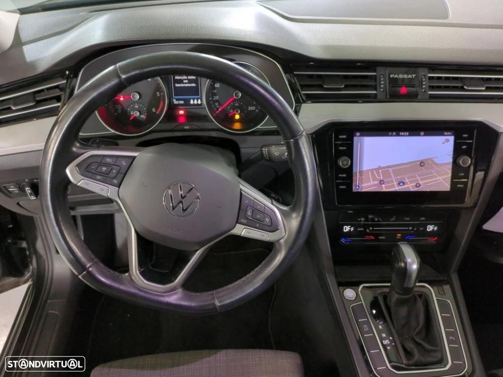 VW Passat Variant 2.0 TDi Business DSG - 8