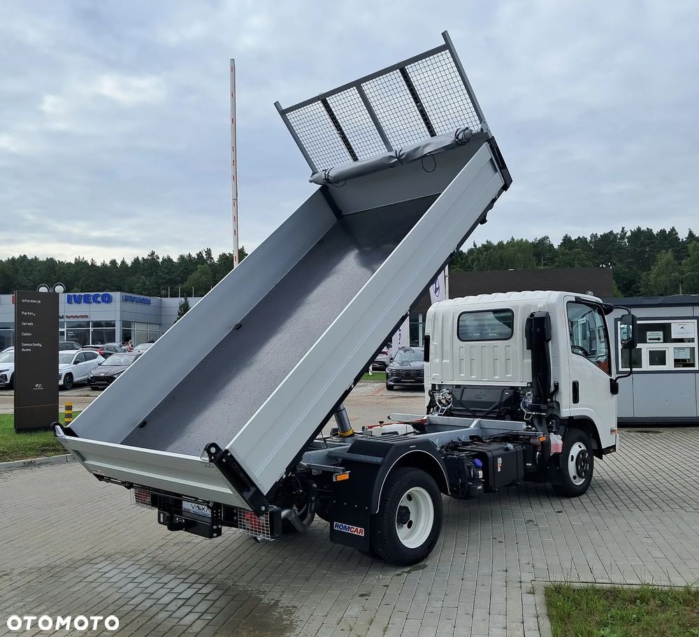 Isuzu M27 Final Edition - 12