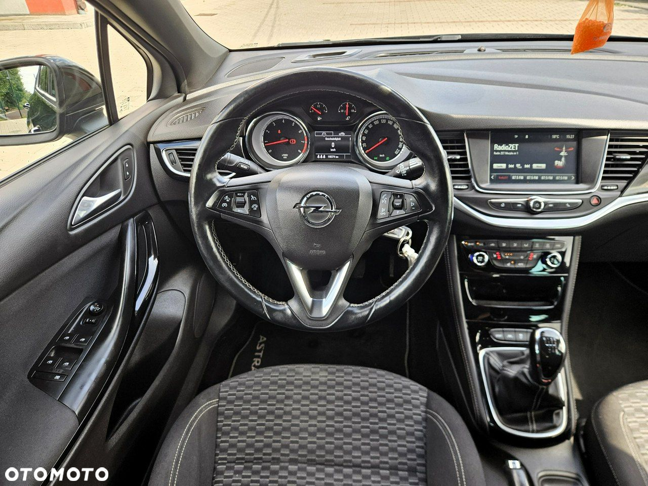 Opel Astra 1.4 Turbo Dynamic - 24