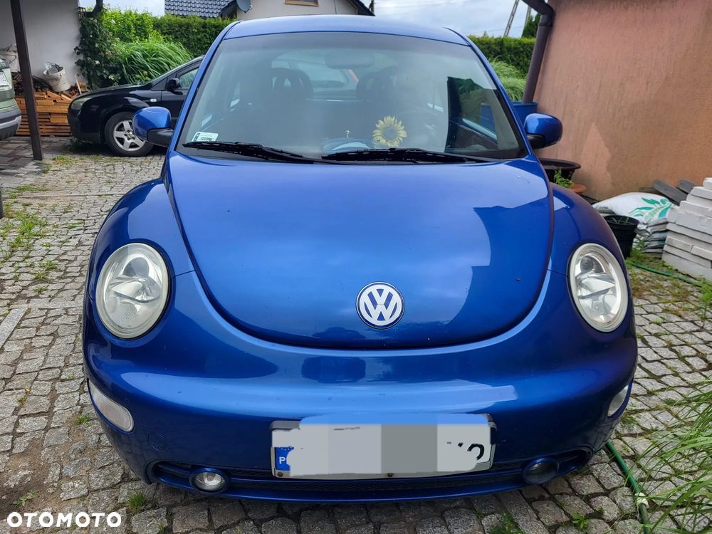 Volkswagen New Beetle - 1